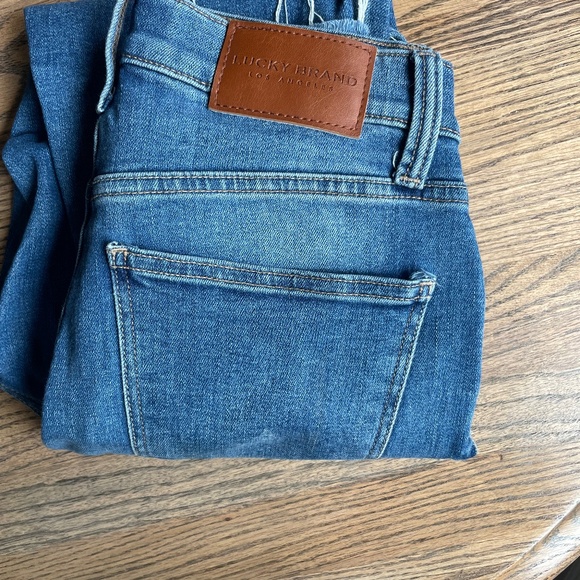 Lucy Brand (4/27) high rise skinny jeans Bridgette - Picture 3 of 5